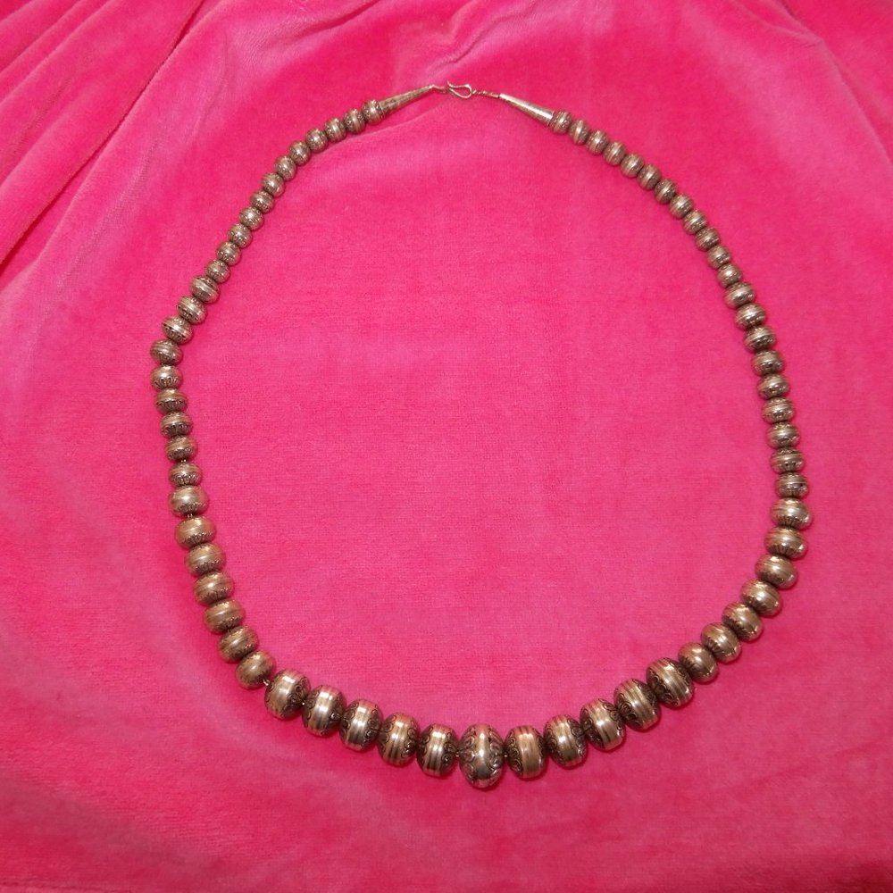 NAVAJO Graduated STERLING SILVER Beaded Necklace - Picture 8 of 11